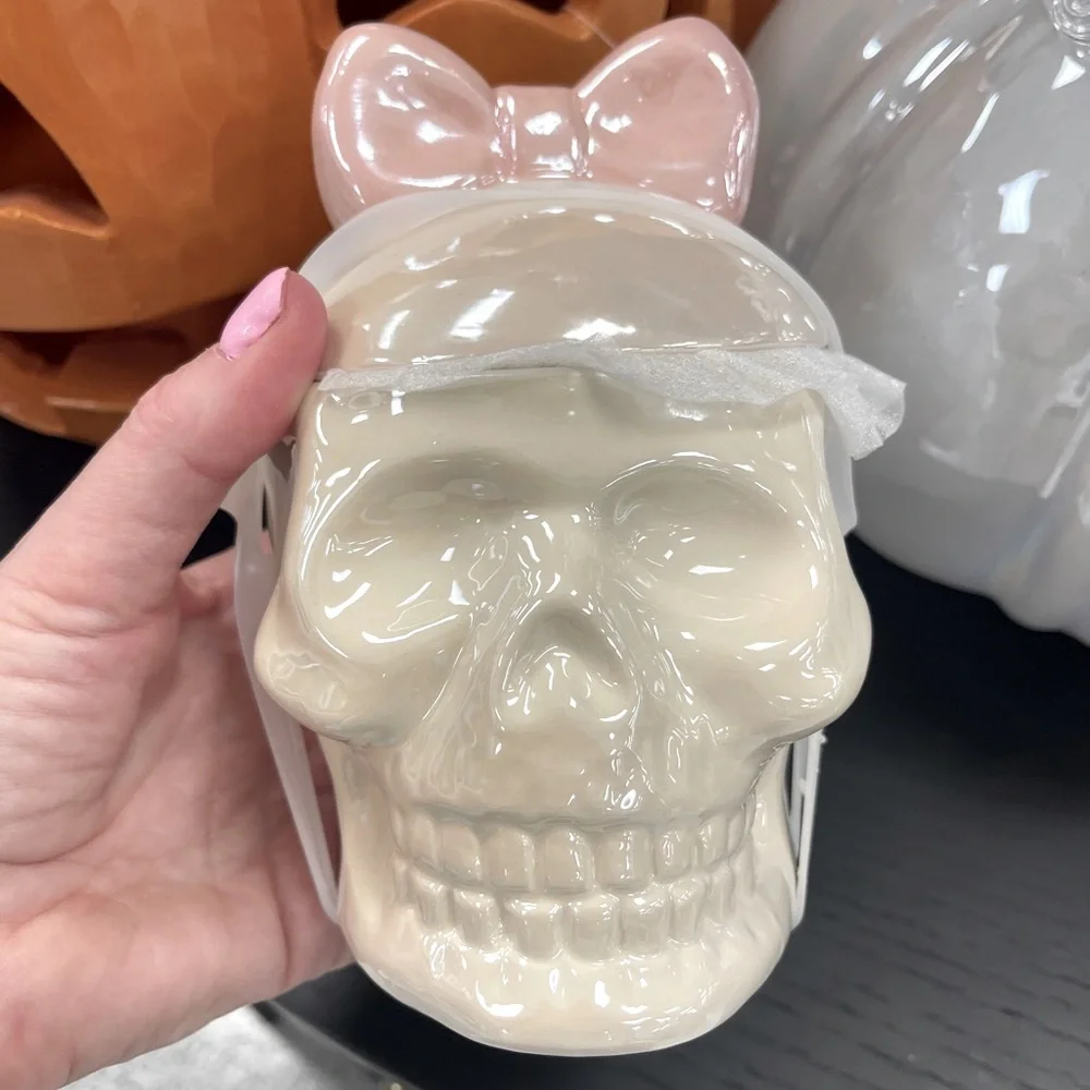 Halloween Skull Skeleton w/ Pink Bow Canister Jar w/Lid Ceramic Coquette 🎀 💀NWT